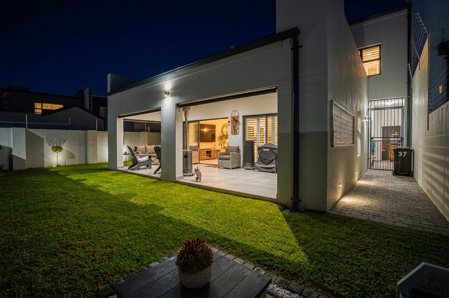 4 Bedroom Property for Sale in Sandown Western Cape
